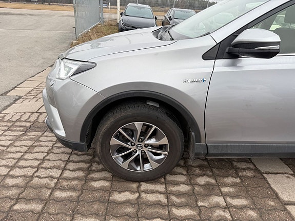 Toyota RAV4 18 of 19
