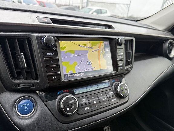 Toyota RAV4 16 of 19