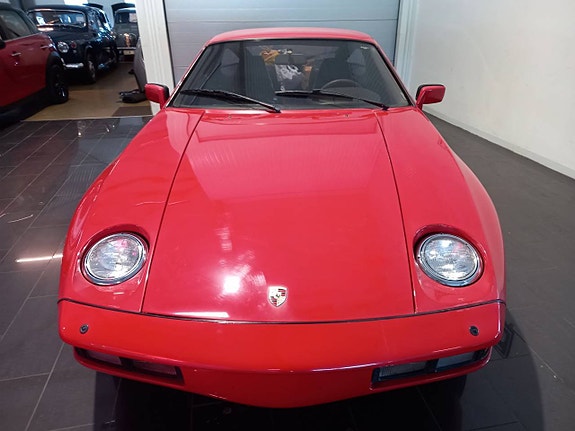 Porsche 928 6 of 20