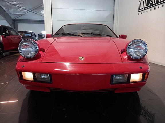 Porsche 928 15 of 20