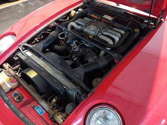 Porsche 928 9 of 20