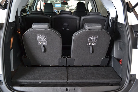 Peugeot 5008 8 of 9
