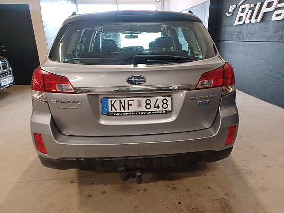Subaru Outback 6 of 13