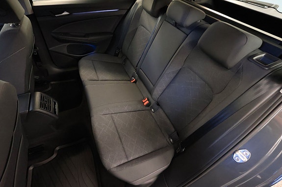 Volkswagen Golf VIII 9 of 30