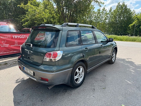 Mitsubishi Outlander 4 of 5