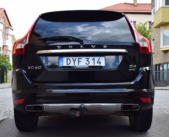 Volvo XC60 7 of 13