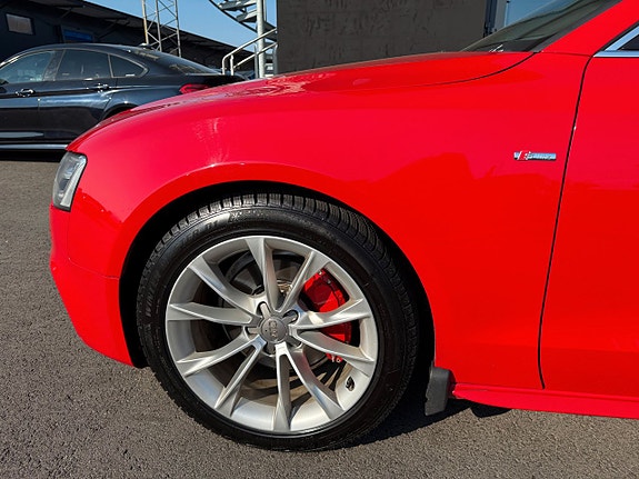 Audi A5 4 of 27