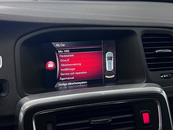 Volvo V60 Cross Country 12 of 15