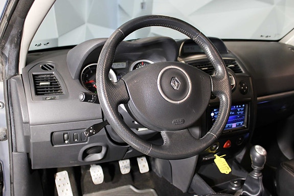 Renault Megane II 15 of 22