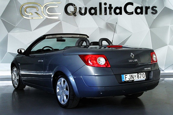 Renault Megane II 3 of 5