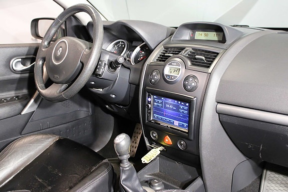 Renault Megane II 17 of 22