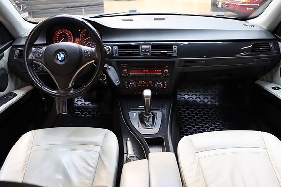 BMW 325Xi 19 of 27