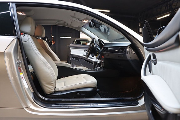 BMW 325Xi 17 of 27
