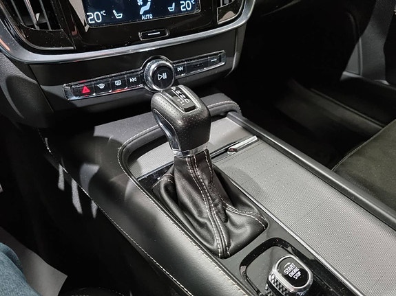 Volvo V90 8 of 13