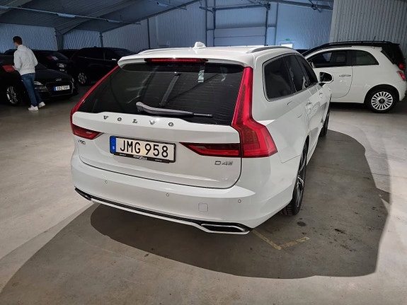 Volvo V90 4 of 5