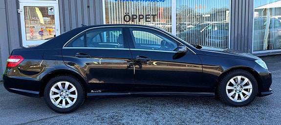 Mercedes-Benz E200 6 of 23