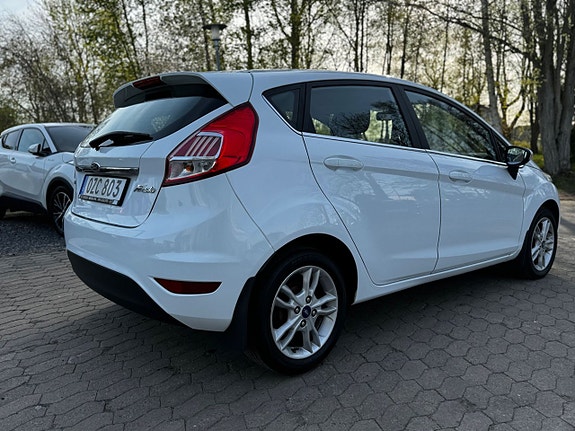 Ford Fiesta 6 of 27