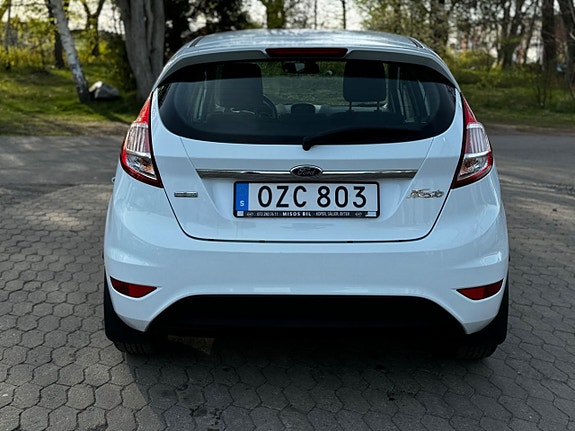 Ford Fiesta 8 of 27