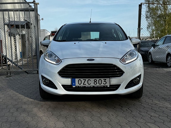 Ford Fiesta 3 of 27