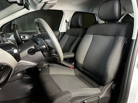Citroen C4 Cactus 9 of 20