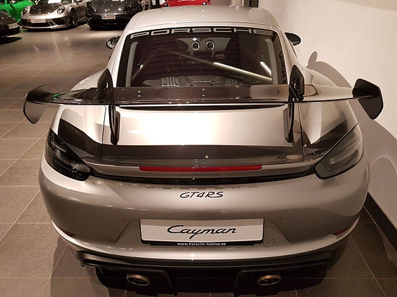 Porsche 718 Cayman GT4 RS 5 of 5