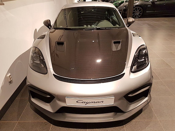 Porsche 718 Cayman GT4 RS 3 of 5