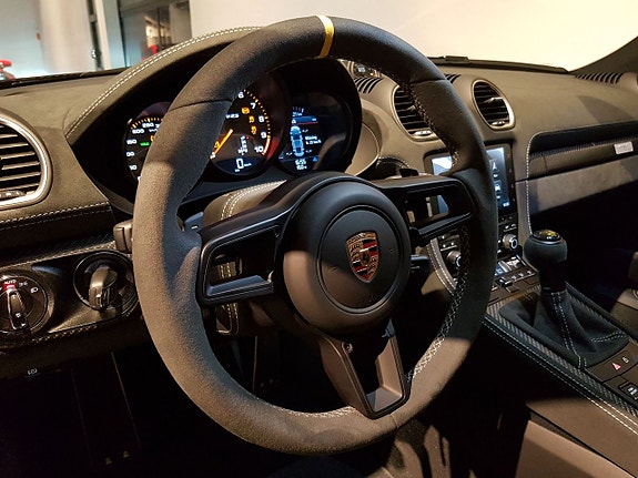 Porsche 718 Cayman GT4 RS 11 of 11