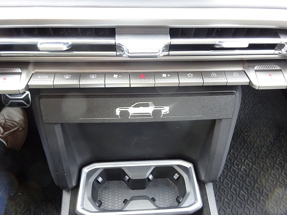 Maxus eTerron9 6 of 10