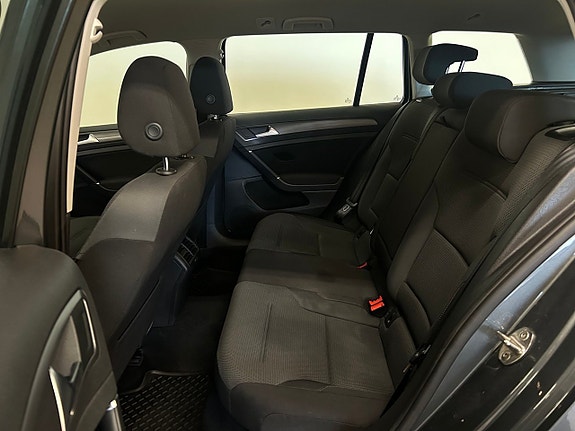 Volkswagen Golf I 21 of 30