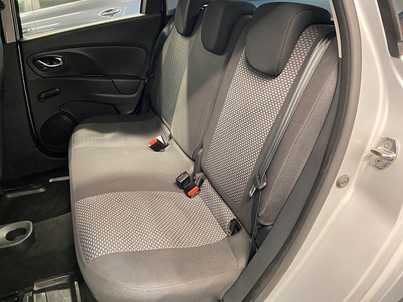 Renault Clio 11 of 21