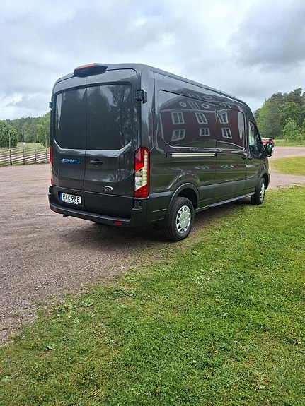 Ford Transit 4 of 5