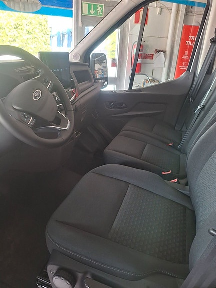 Ford Transit 10 of 10
