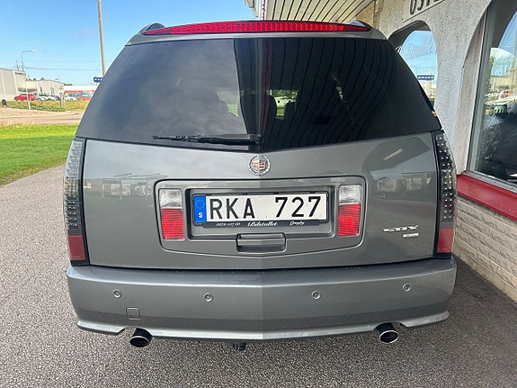 Cadillac SRX 8 of 22