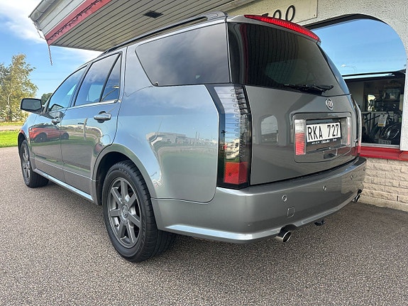 Cadillac SRX 3 of 22