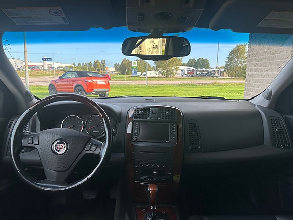 Cadillac SRX 5 of 22
