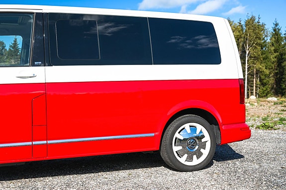 Volkswagen Multivan 7 of 27