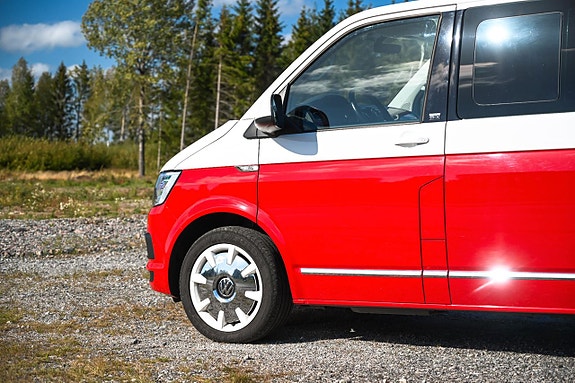 Volkswagen Multivan 6 of 27