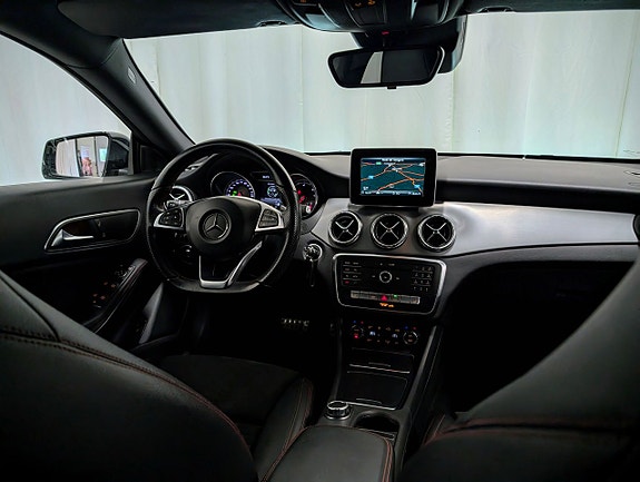 Mercedes-Benz CLA220 d 8 of 13