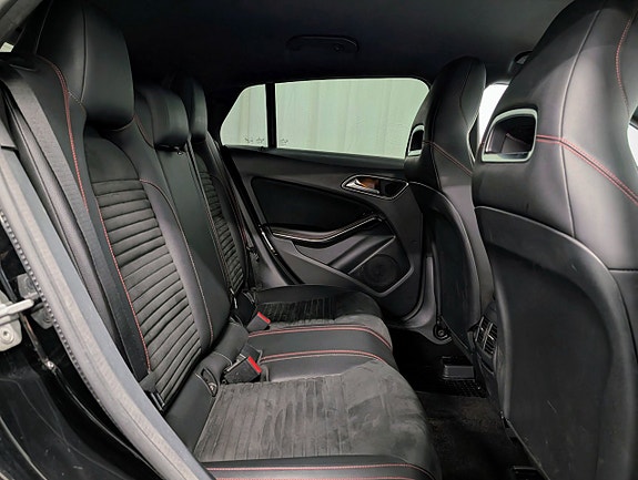 Mercedes-Benz CLA220 d 12 of 13