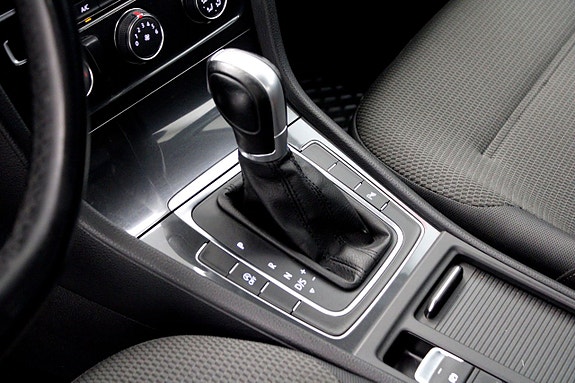 Volkswagen Golf I 17 of 24