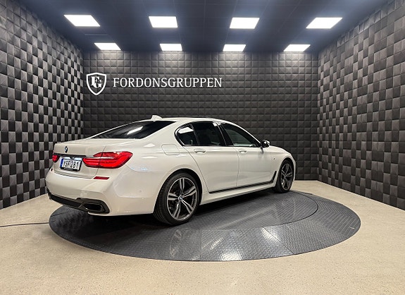 BMW 730 5 of 5