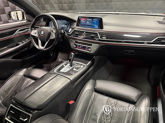 BMW 730 18 of 24