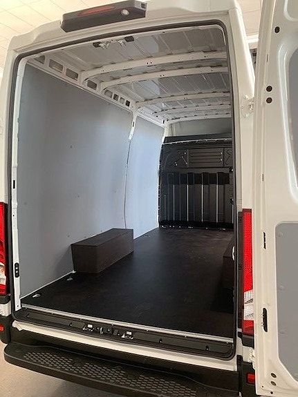 Iveco Electric Daily 11 of 12