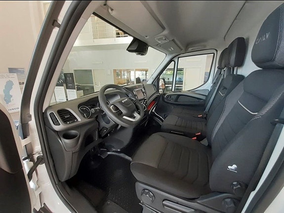 Iveco Electric Daily 7 of 12