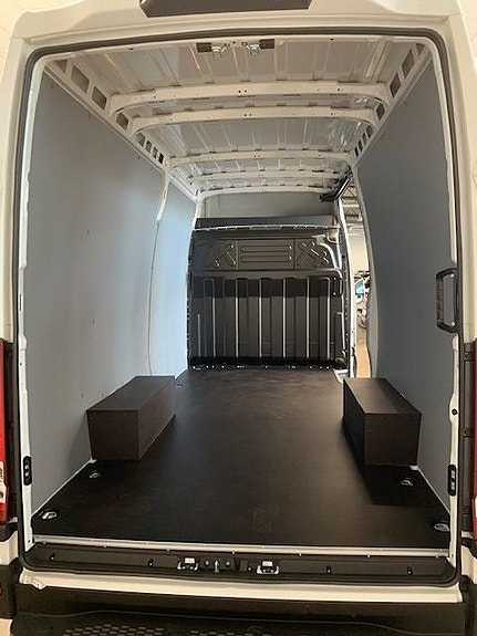 Iveco Electric Daily 9 of 12