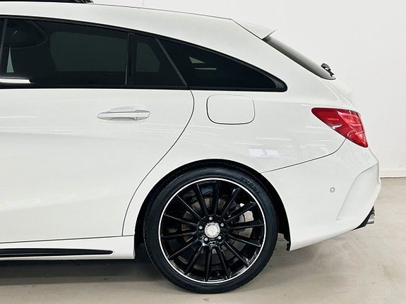 Mercedes-Benz CLA250 6 of 27