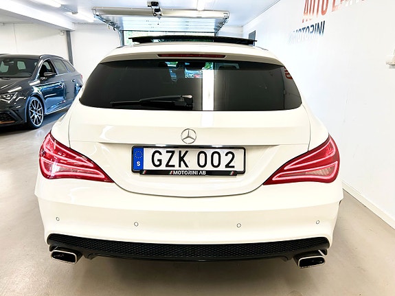 Mercedes-Benz CLA250 13 of 27
