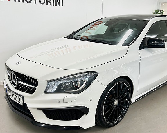 Mercedes-Benz CLA250 3 of 5