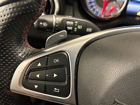 Mercedes-Benz CLA250 19 of 27