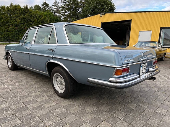 Mercedes-Benz 300 SEL 4 of 12